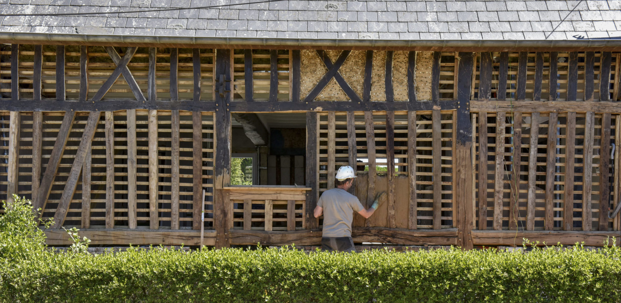 Caractériser la construction terre contemporaine en Normandie : travaux de mémoire d’Eva Zaccaro