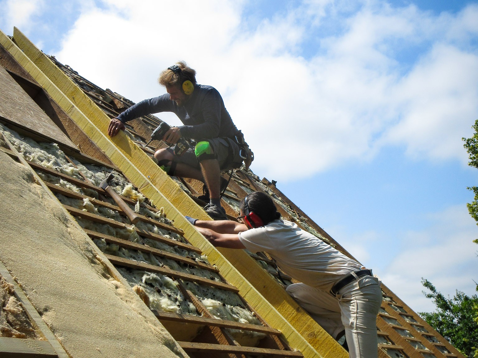 Lire la suite à propos de l’article CHANTIER PARTICIPATIF | Rénovation énergétique BBC à Notre-Dame-de-Bliquetuit (76)